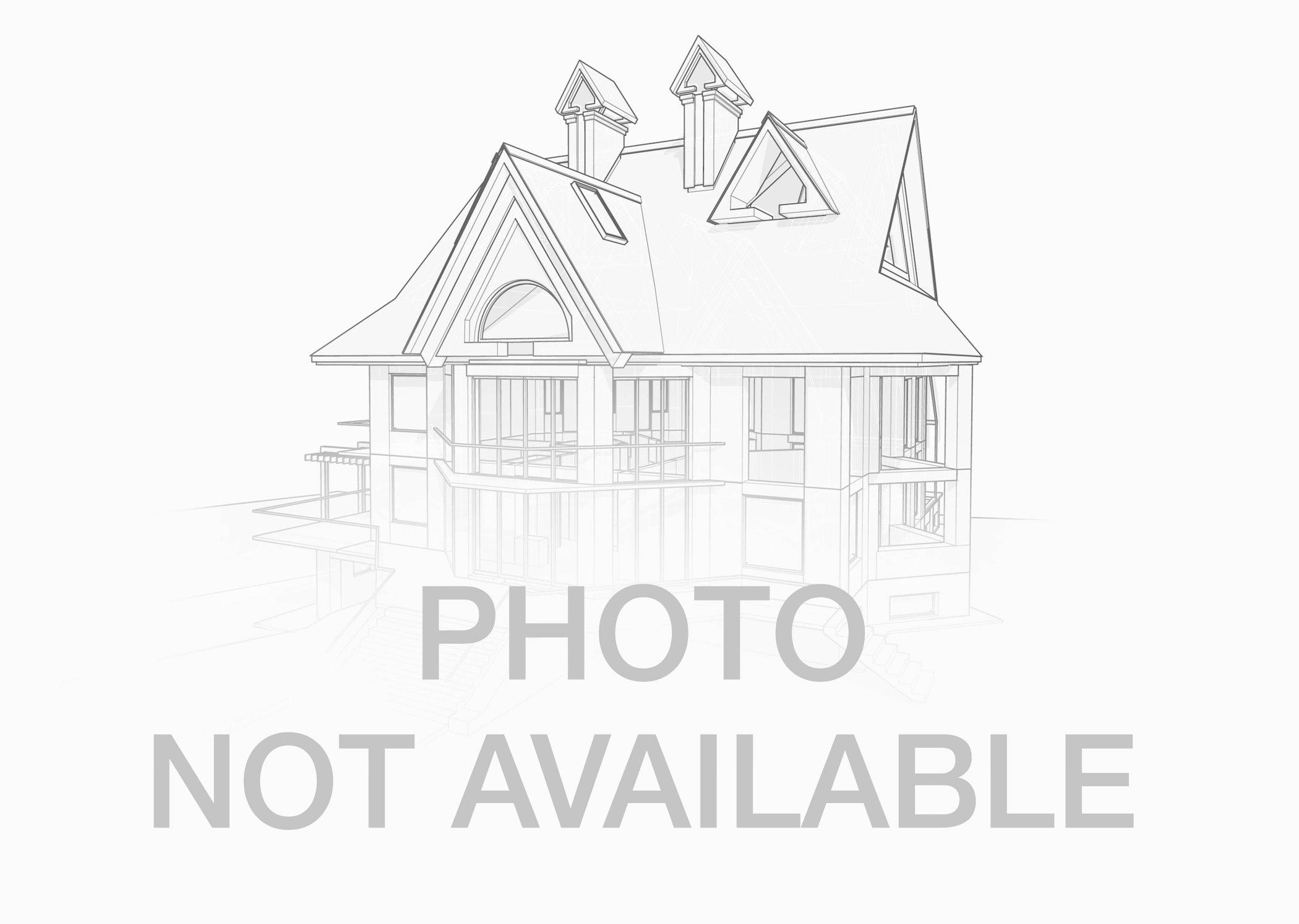 10 E Ontario Street 